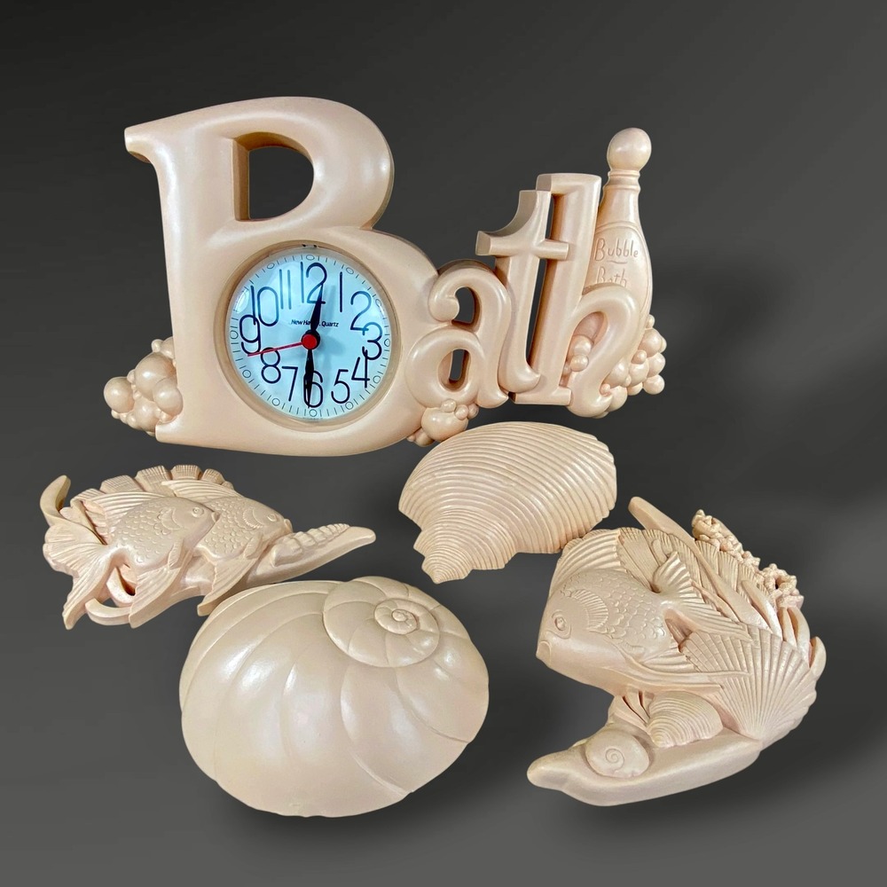 Burwood Bubble Bath Wall Clock Fish Shell Wall Pockets Peach Bathroom 1980s